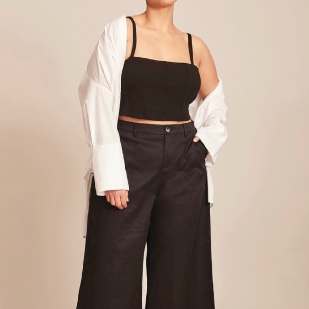 NEW 11 Honore Black Shayla Crop Top